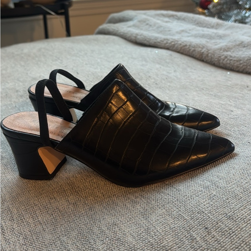 Elegant Black Croc-Embossed Women's Mules - Picture 3 of 3